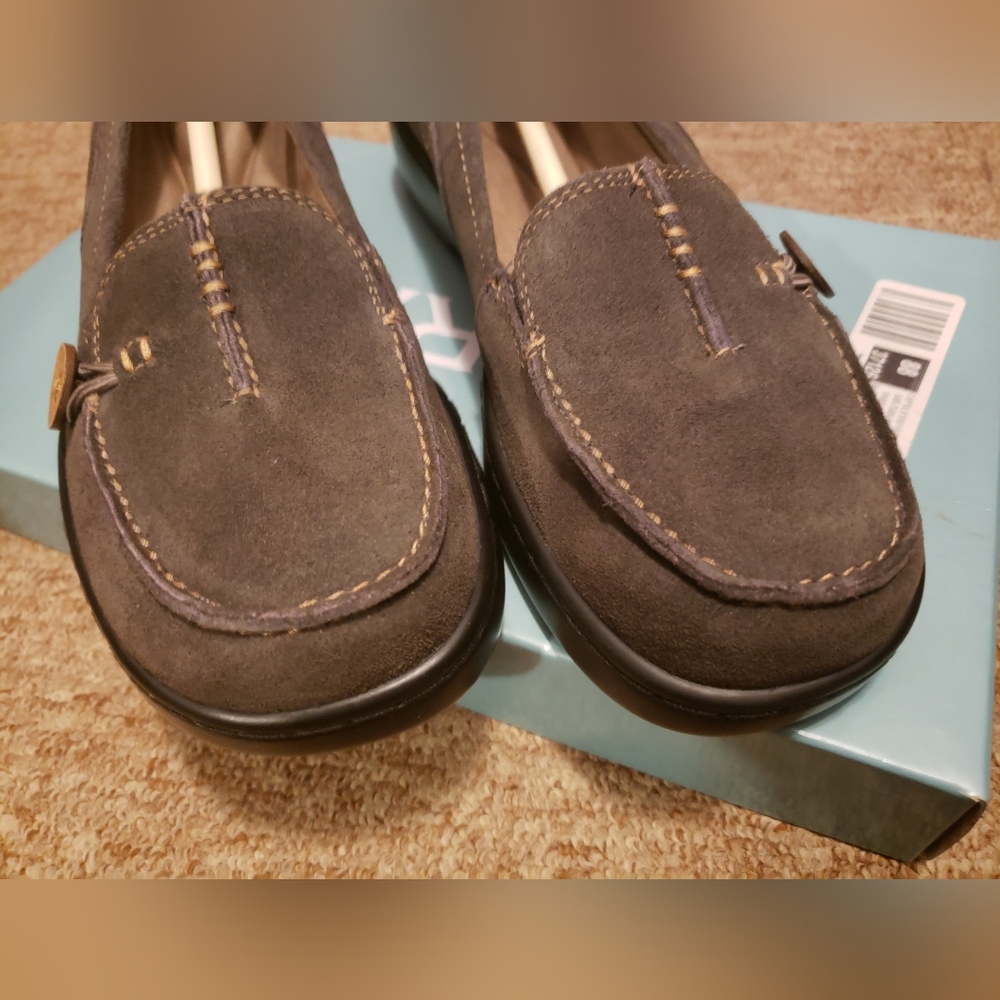 New Array Shoes - image 2